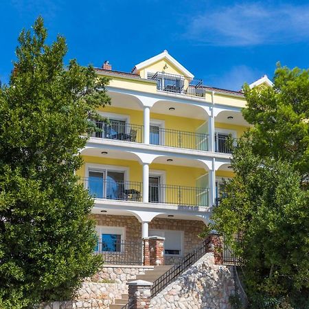 Palace Paulina Apartments Novi Vinodolski Eksteriør bilde