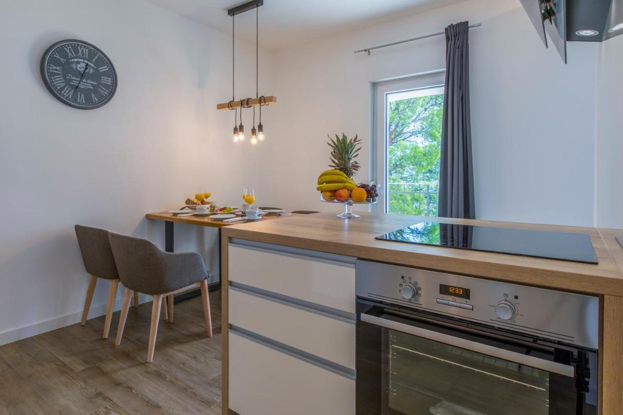 Palace Paulina Apartments Novi Vinodolski Eksteriør bilde