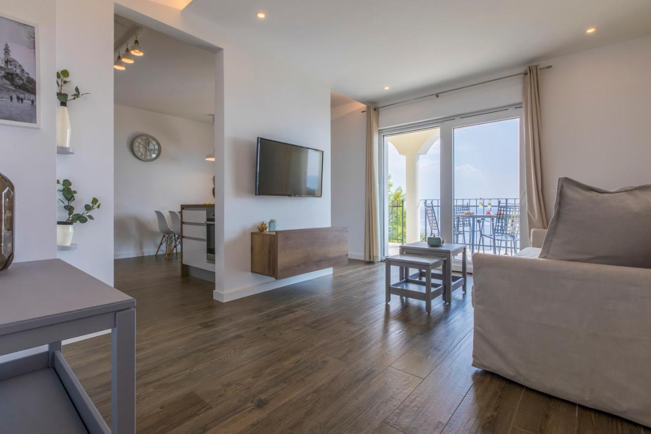 Palace Paulina Apartments Novi Vinodolski Eksteriør bilde