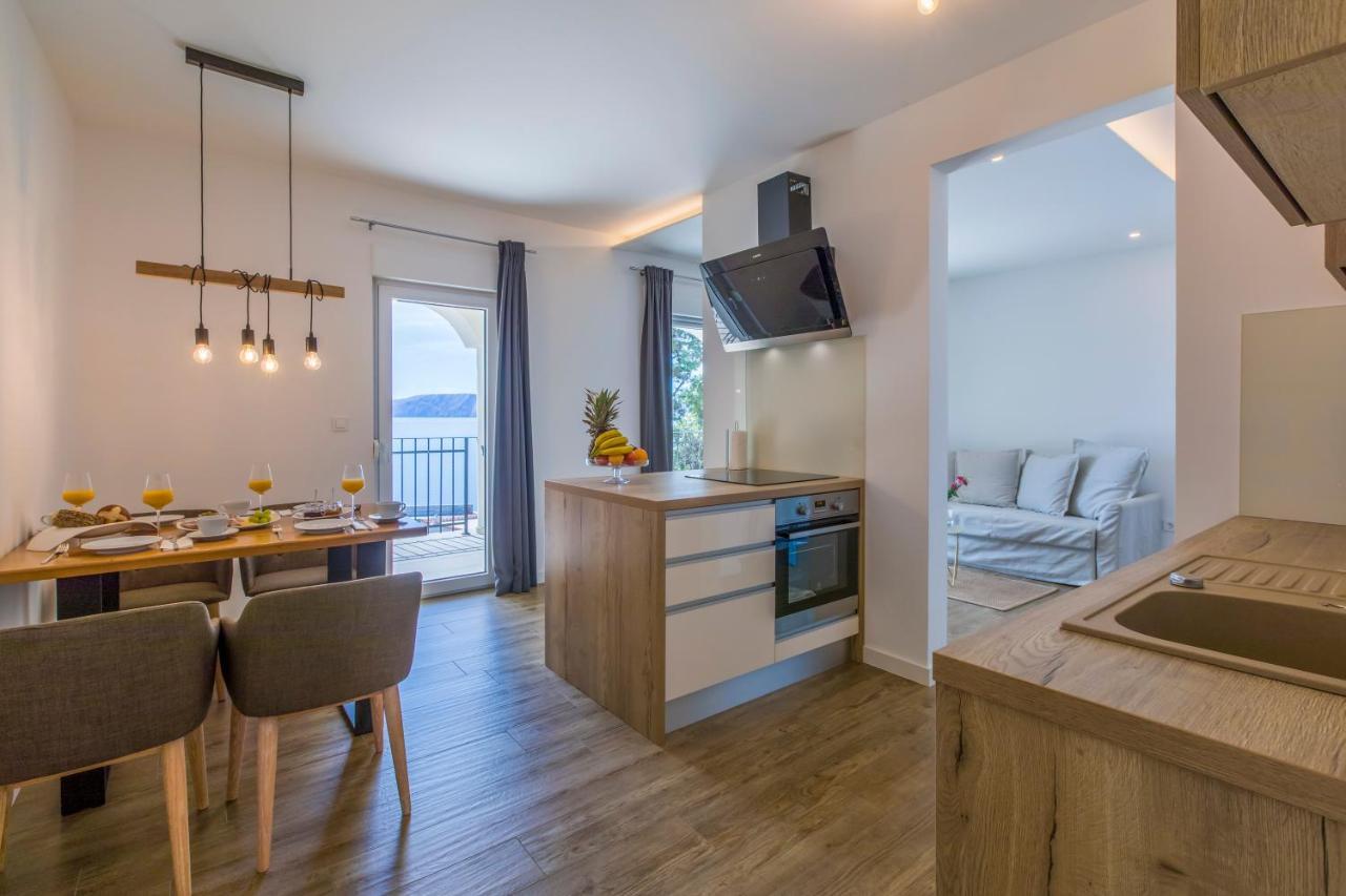 Palace Paulina Apartments Novi Vinodolski Eksteriør bilde