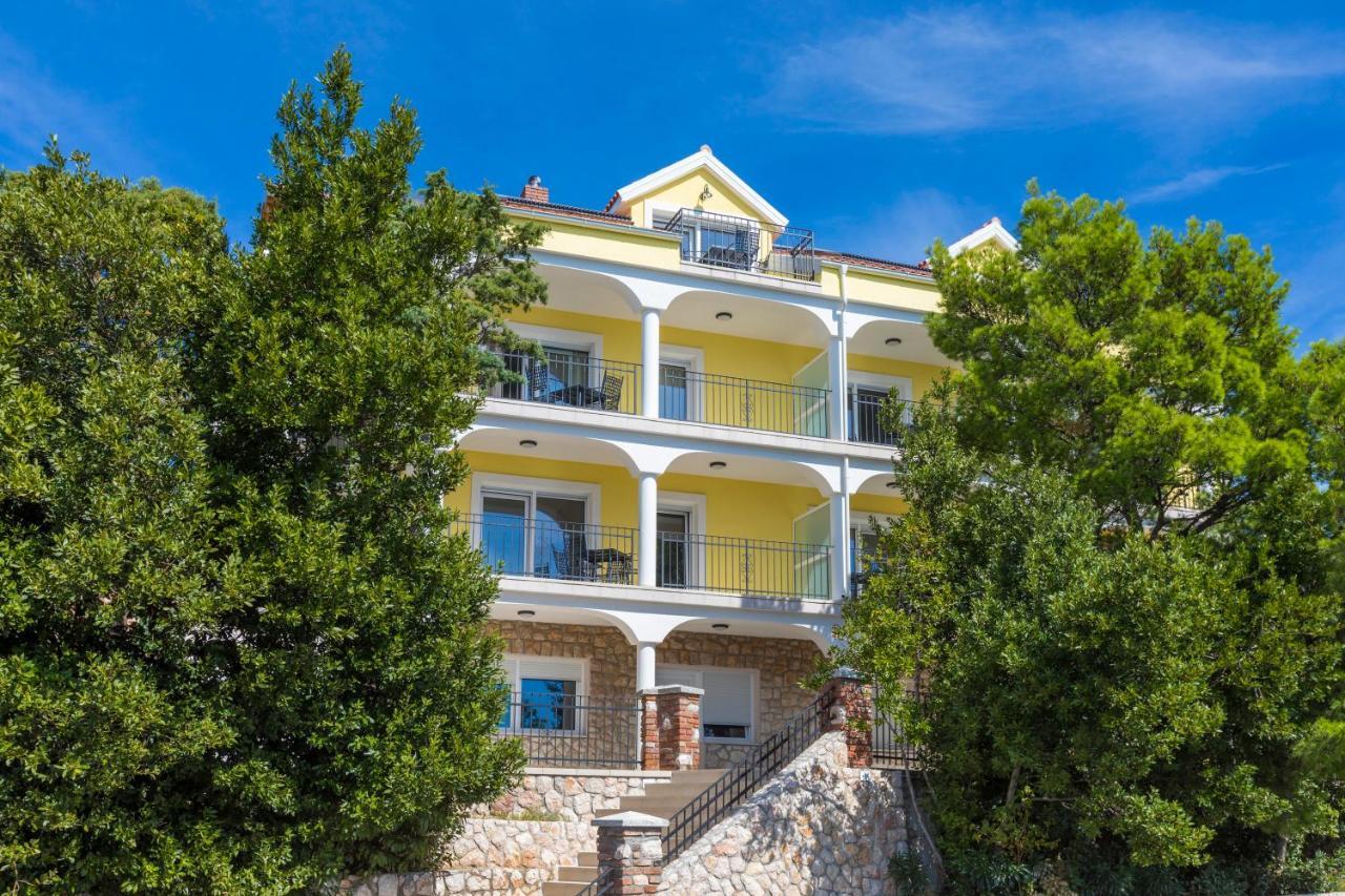 Palace Paulina Apartments Novi Vinodolski Eksteriør bilde