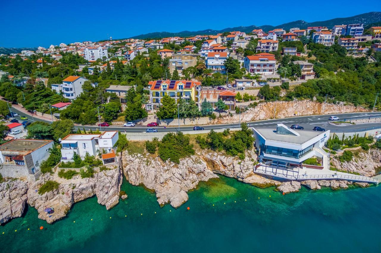 Palace Paulina Apartments Novi Vinodolski Eksteriør bilde